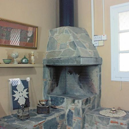 Laoni Guest House in Moutoullas, Marathasa Limisso Esterno foto