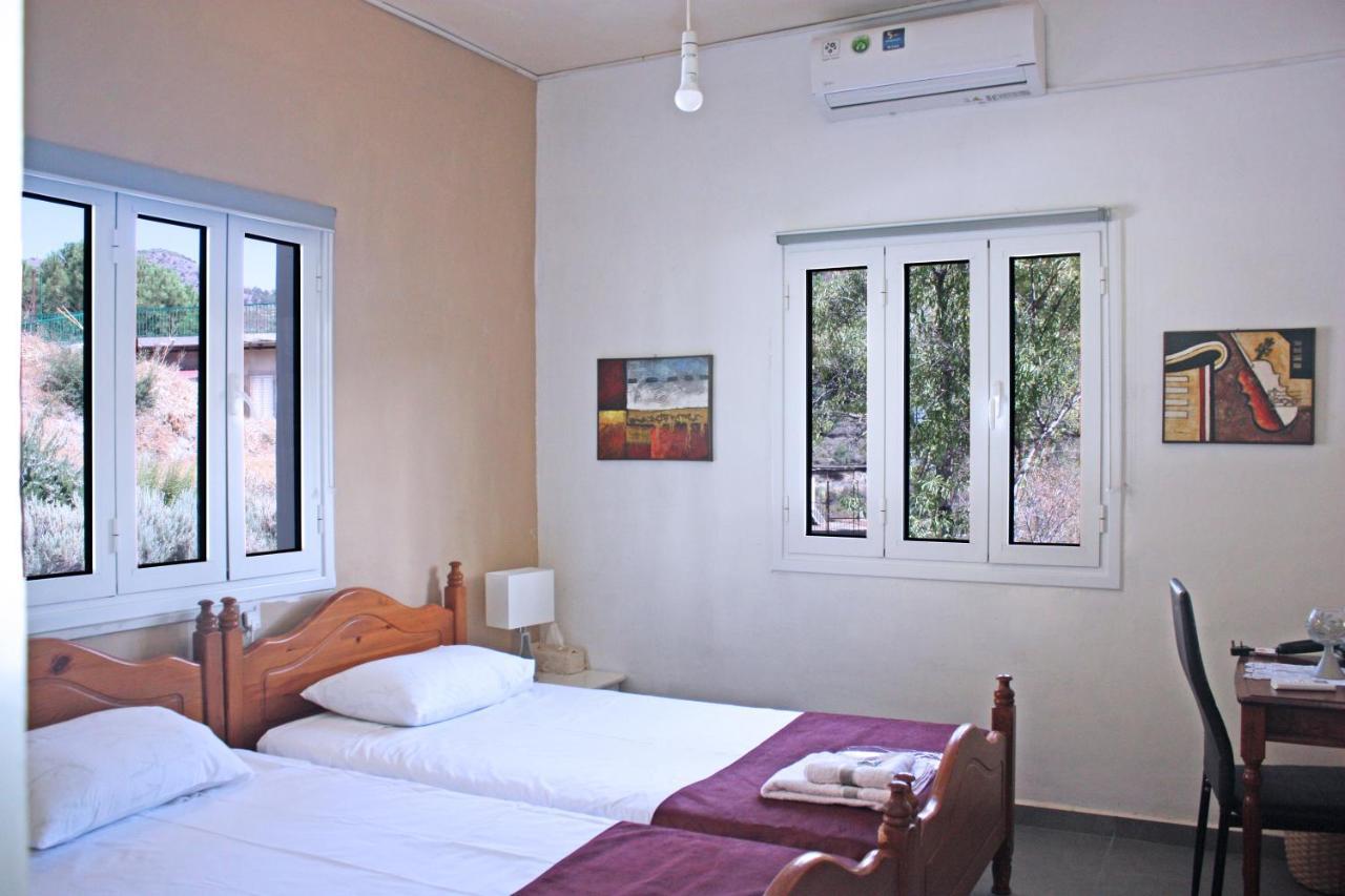 Laoni Guest House in Moutoullas, Marathasa Limisso Esterno foto